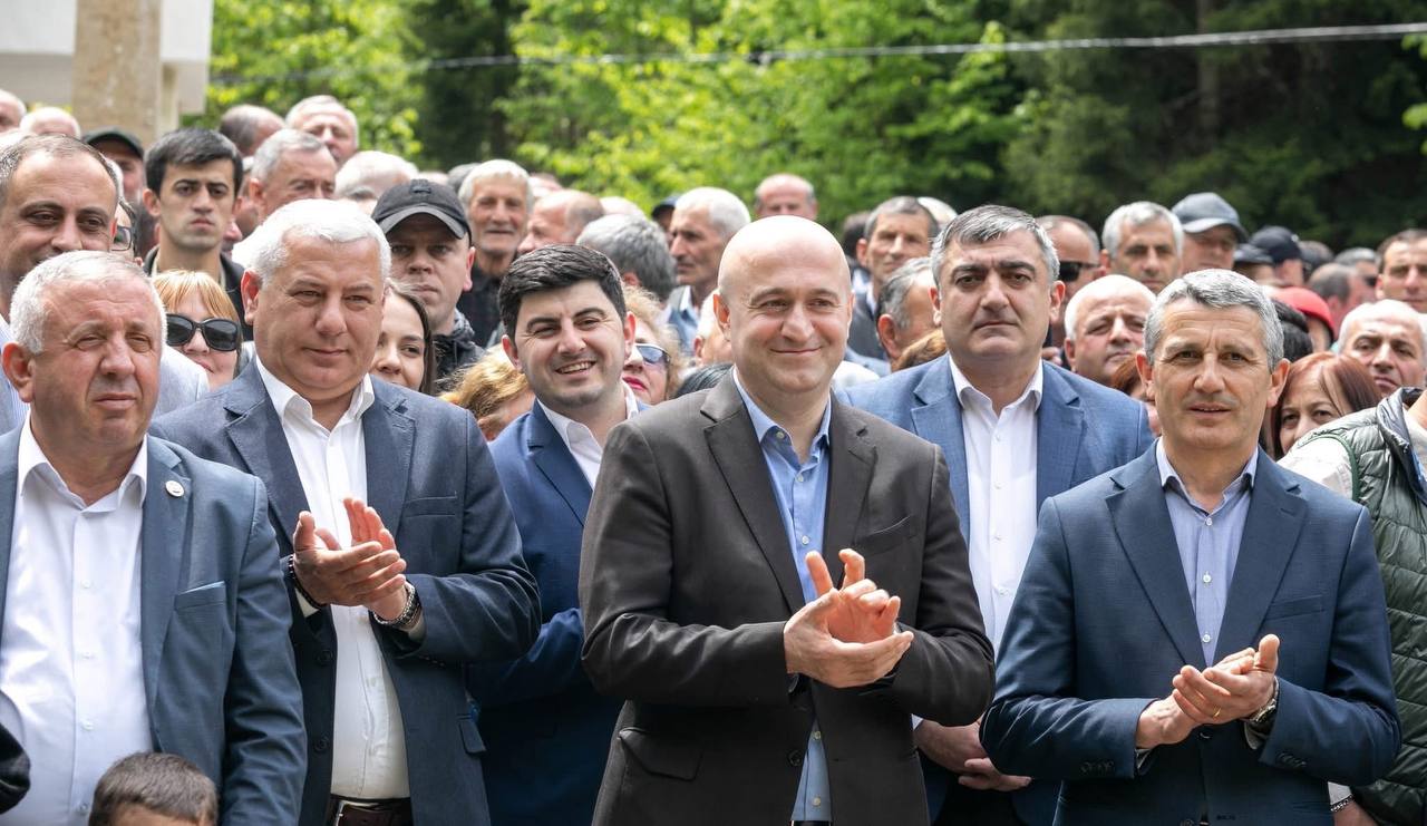 აჭარის მთავრობის თავმჯდომარე სულხან თამაზაშვილი შუახევში გამართულ სახალხო ტრადიციულ დღესასწაულ მარეთობას დაესწრო. 